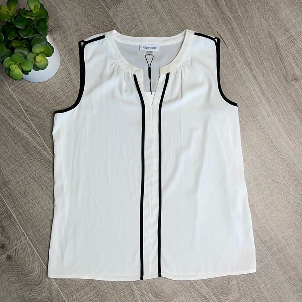 NWT CALVIN KLEIN White Sleeveless V-Neck Tank Top Blouse Women’s